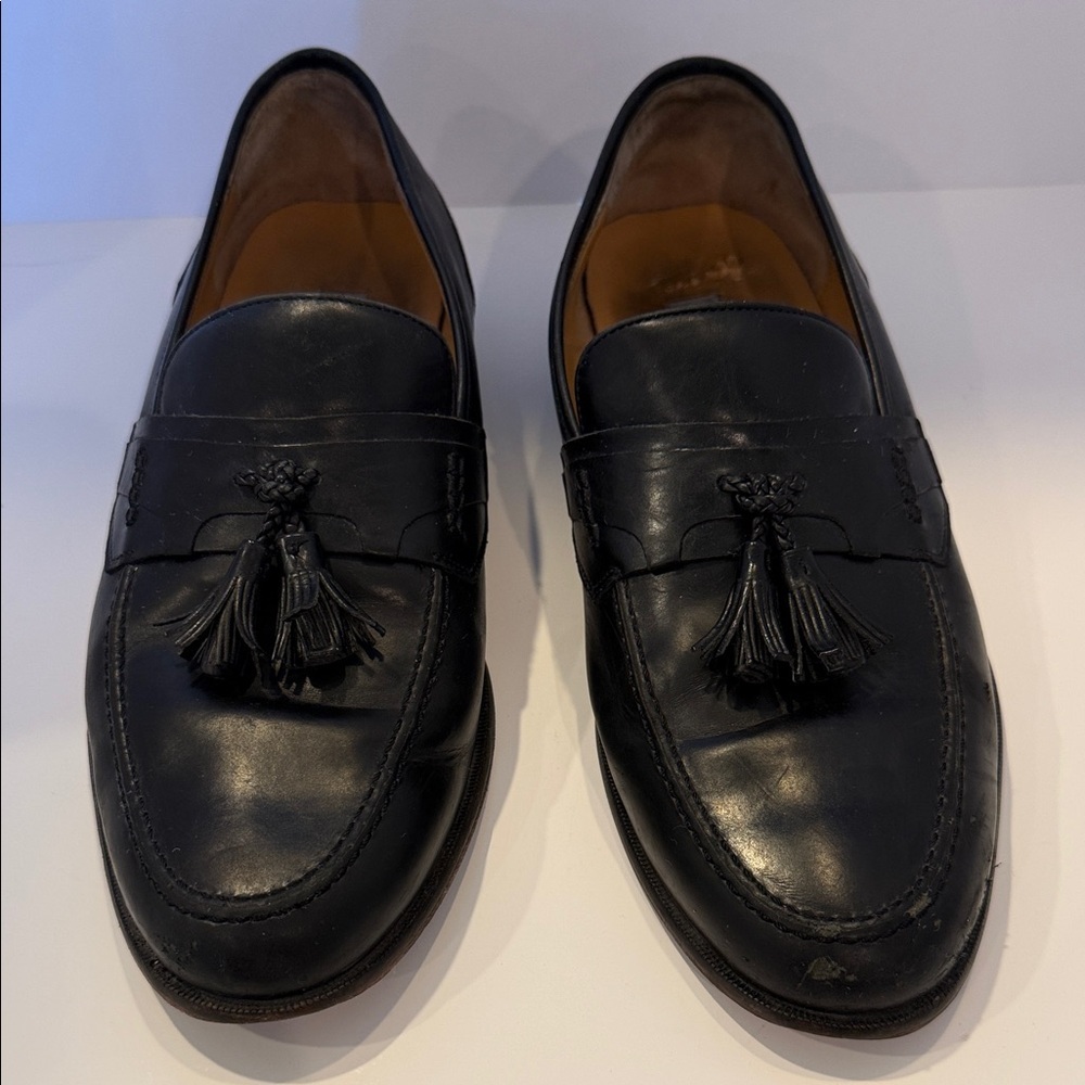 Johnston and Murphy classic black 100% leather loafer with tassels men’s size 10